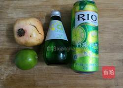 石榴气泡鸡尾酒的做法图解1