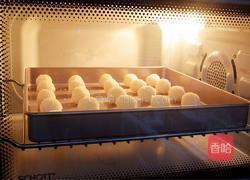 蛋白椰蓉球的做法图解9
