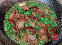 五花肉炒四季豆的做法图解6