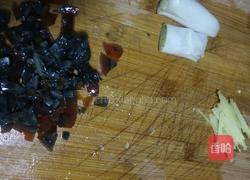 皮蛋瘦肉粥的做法图解4