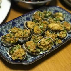 安式蒜蓉蒸鲍鱼的做法[图]