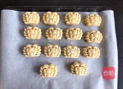 蛋黄月饼（螃蟹造型）的做法图解10