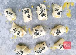 酥到掉渣的的香肠酥皮卷的做法图解8