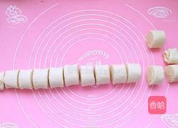 奶香花卷的做法图解7