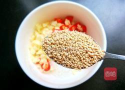 凉拌木耳腐竹黄瓜的做法图解10