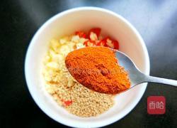 凉拌木耳腐竹黄瓜的做法图解11