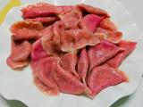 火龙果皮猪肉洋葱馅煮饺子