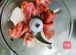 火龙果皮猪肉洋葱馅煮饺子的做法图解2