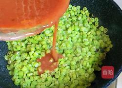 虾酱鸡蛋炒四季豆的做法图解6