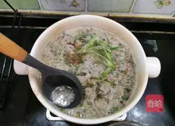 Winter Melon, Coriander and Meatball Soup Recipe Illustration 9