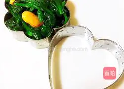 Illustration of how to make spinach with nuts 11