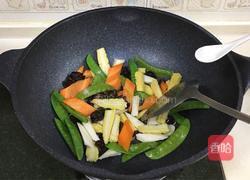 玉米笋炒时蔬的做法图解8