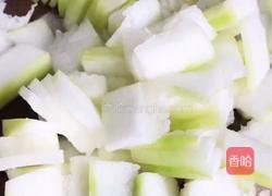 双椒爆冬瓜的做法图解1