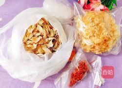 银耳百合汤的做法图解1