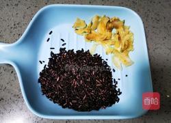 赤豆紫米百合粥的做法图解3