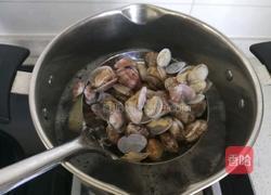 花蛤丝瓜汤的做法图解4