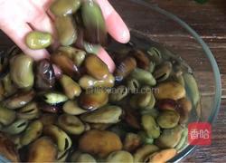 香酥蚕豆的做法图解1