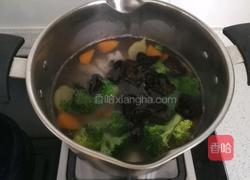 时蔬鸡肉汤的做法图解16