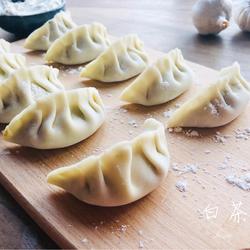 韭菜鸡蛋水饺的做法[图]