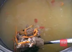 Illustration of how to make Cordyceps Flower Stewed Pork Ribs and Corn Soup 2