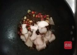 尖椒回锅肉的做法图解3