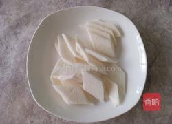 胡萝卜木耳炒山药的做法图解1
