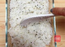 金枪鱼胚芽米寿司的做法图解7