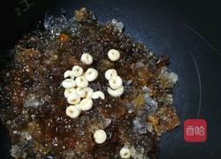 桃胶川贝炖雪梨的做法图解4