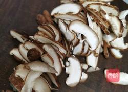 香菇牛肉酱拌面(香菇牛肉酱的做法)的做法图解4