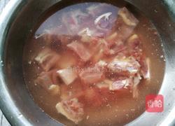 玉米鸭腿煲的做法图解2