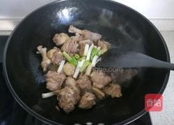 玉米鸭腿煲的做法图解9