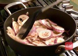 清淡型肉丝炒茄子的做法图解9