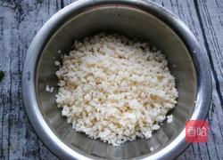 胡萝卜莲藕饼的做法图解2