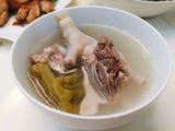 苦瓜鸡爪排骨汤的做法[图]