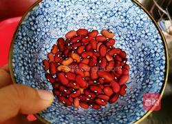 赤豆百合苞谷稀饭的做法图解2