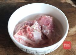 百合鱿鱼汤的做法图解1