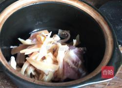 百合鱿鱼汤的做法图解5