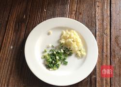 西兰花炒鸡蛋的做法图解2