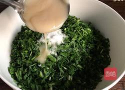 香油鸡肉煎饺的做法图解2