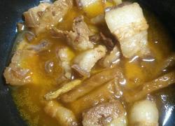 萝卜干炖五花肉