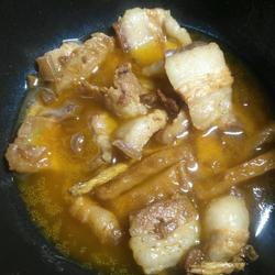萝卜干炖五花肉的做法[图]