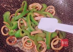 甜椒炒鱿鱼圈的做法图解7