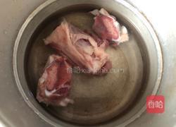 薏米冬瓜筒骨汤的做法图解4