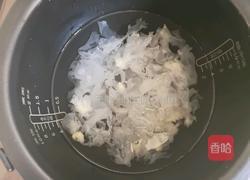 水果银耳汤羹的做法图解3