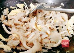 平菇鸡蛋汤的做法图解9