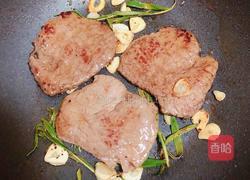 迷迭香黑胡椒牛排的做法图解13