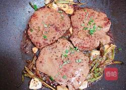 迷迭香黑胡椒牛排的做法图解16