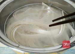 鱿鱼辣酱拌面的做法图解4