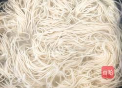 快手凉拌面的做法图解1