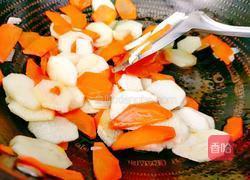 胡萝卜炒山药的做法图解9